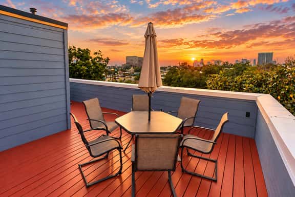COLA - AIRBNB 1 - Image 1