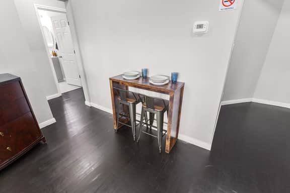 4BR Connected Home 2nd Fl | 2 Kitchens | Sleeps 10 - Image 5